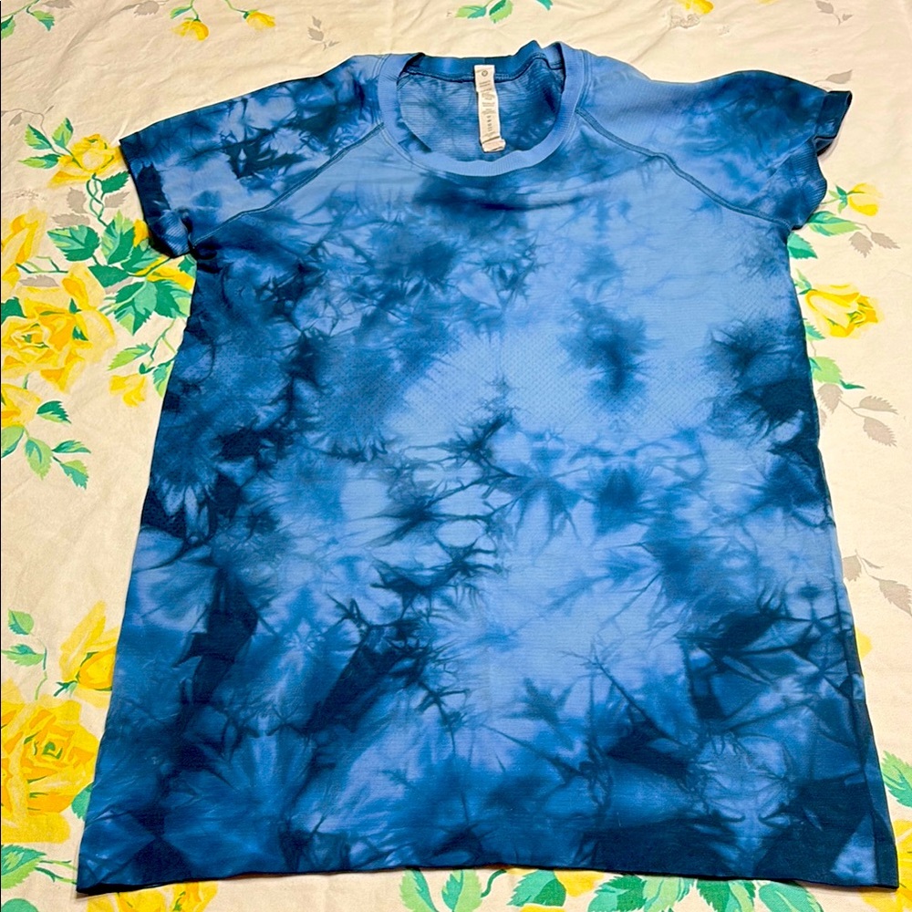 Lululemon shirt
